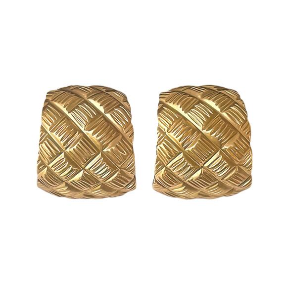 1980s Satin Gold Plate Quilted Pattern Curved Hoop Style Statement Clip Earrings - Picture 1 of 3